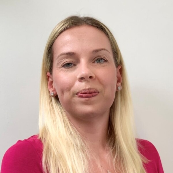 Claire Tofts